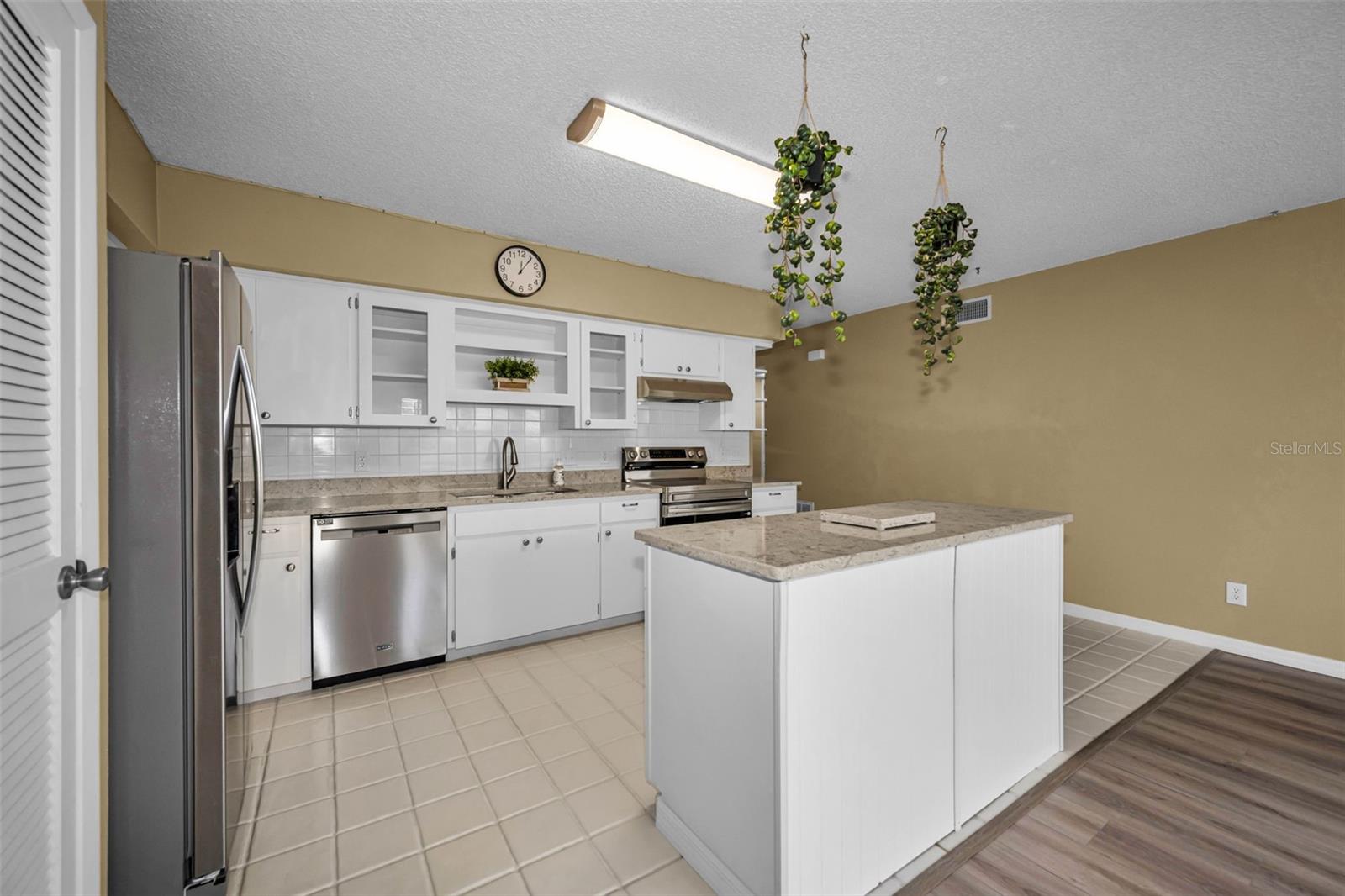 2223 PHILIPPINE DR #35 — photo 20