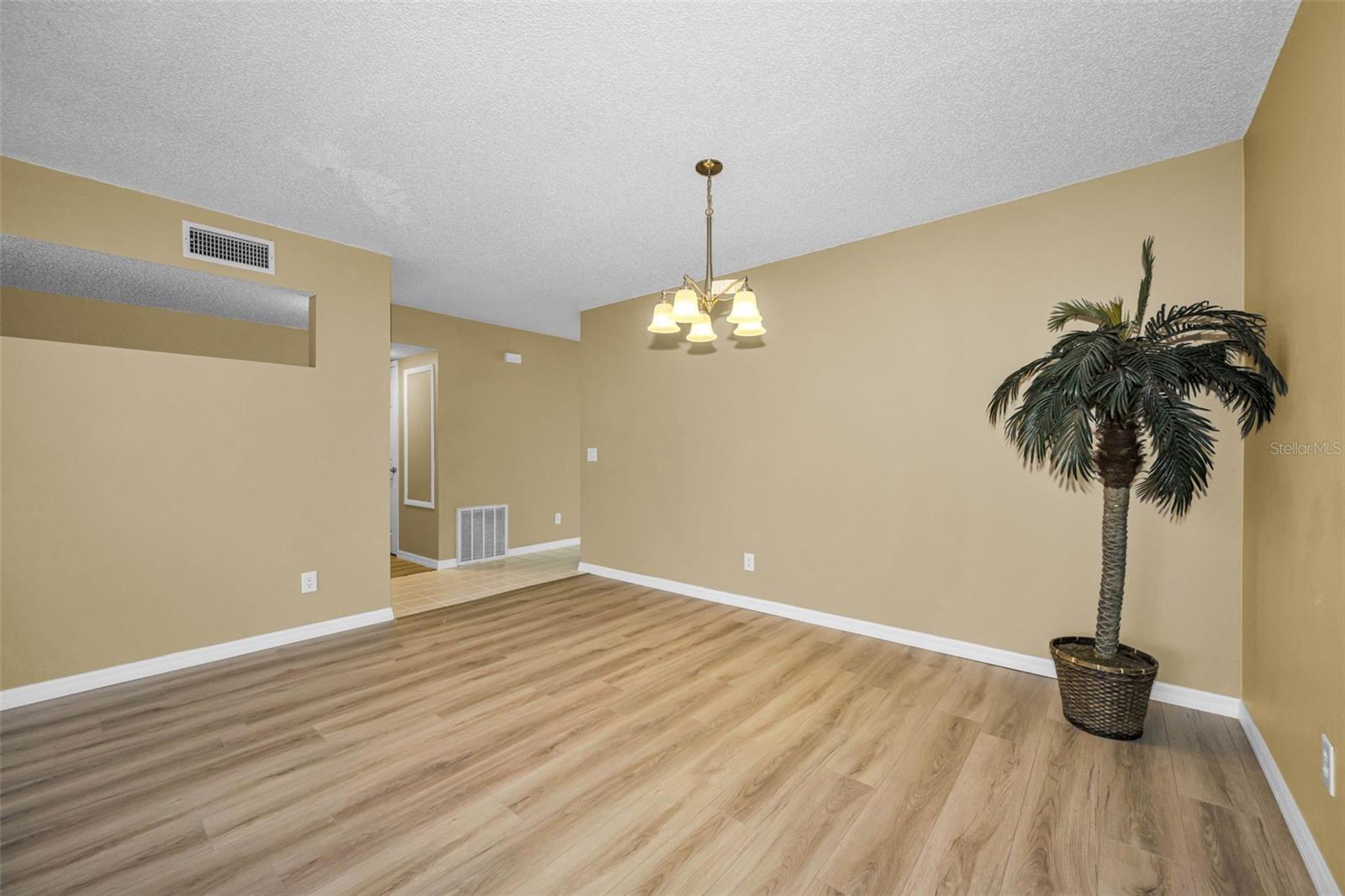 2223 PHILIPPINE DR #35 — photo 12