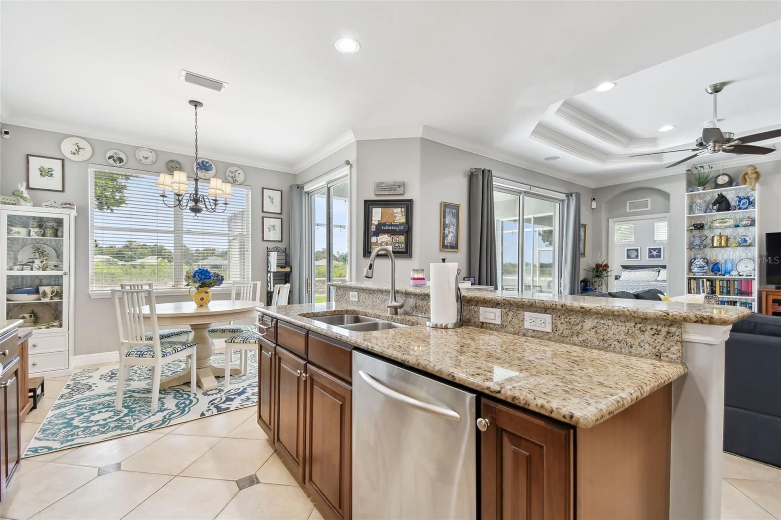 5056 LAKEHURST CT — photo 11