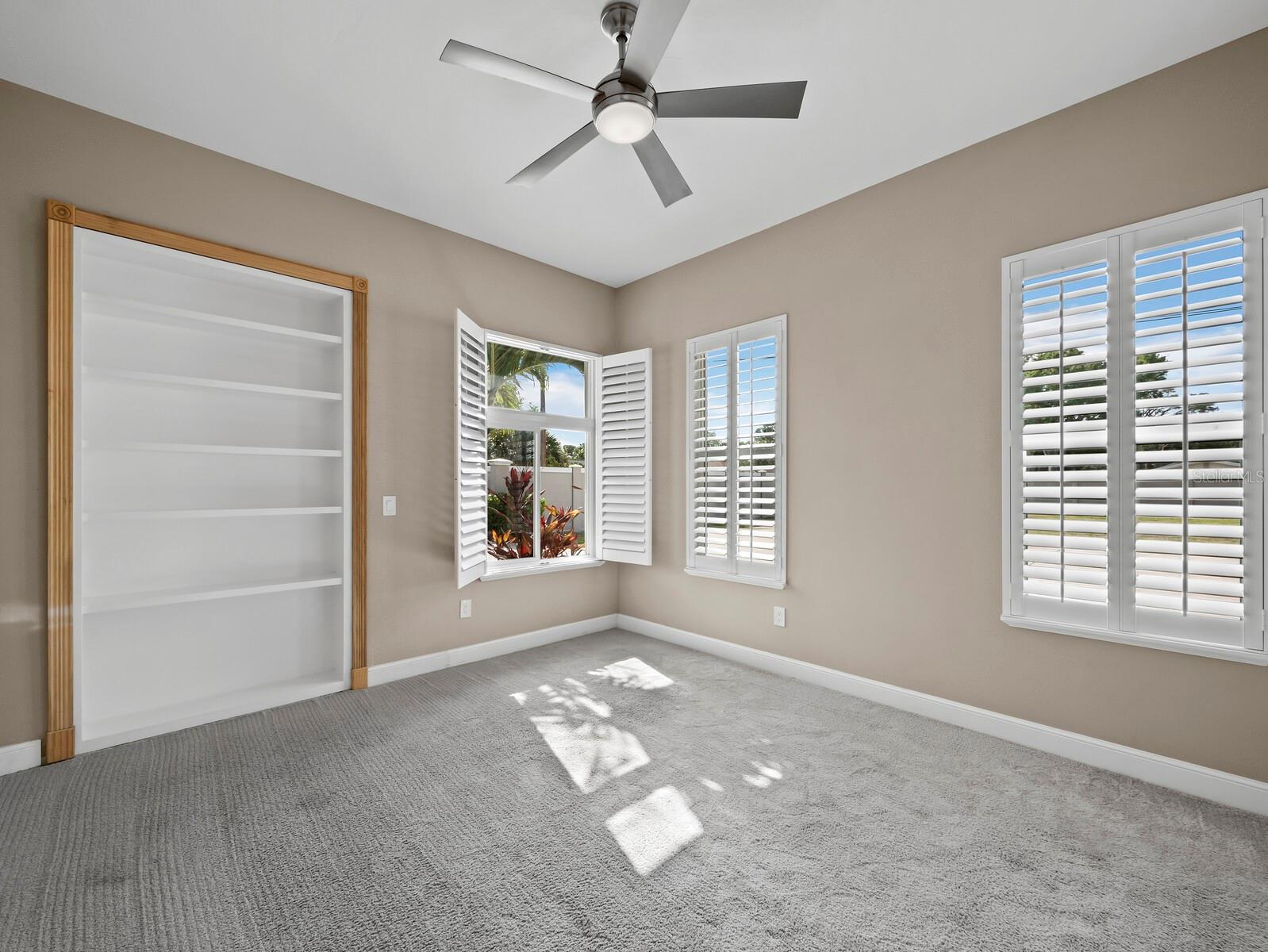 5618 BRITANNIA DR — photo 37