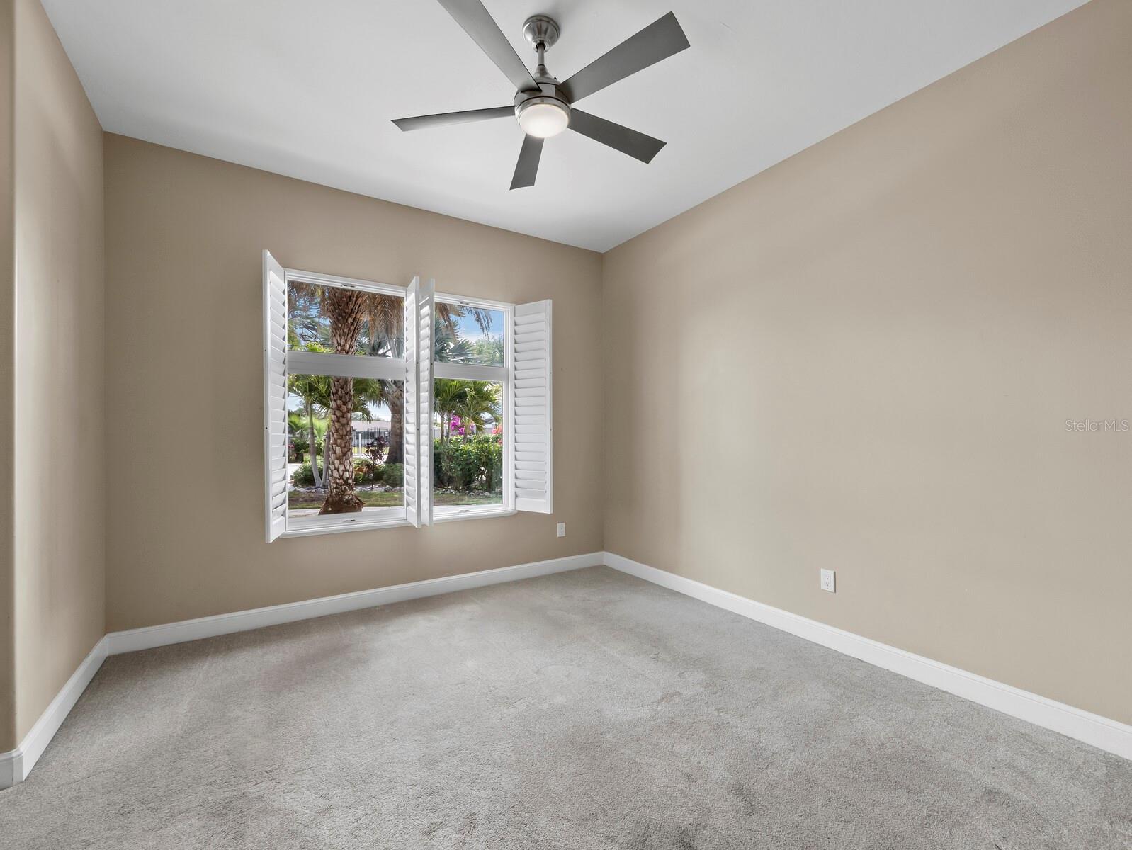 5618 BRITANNIA DR — photo 33