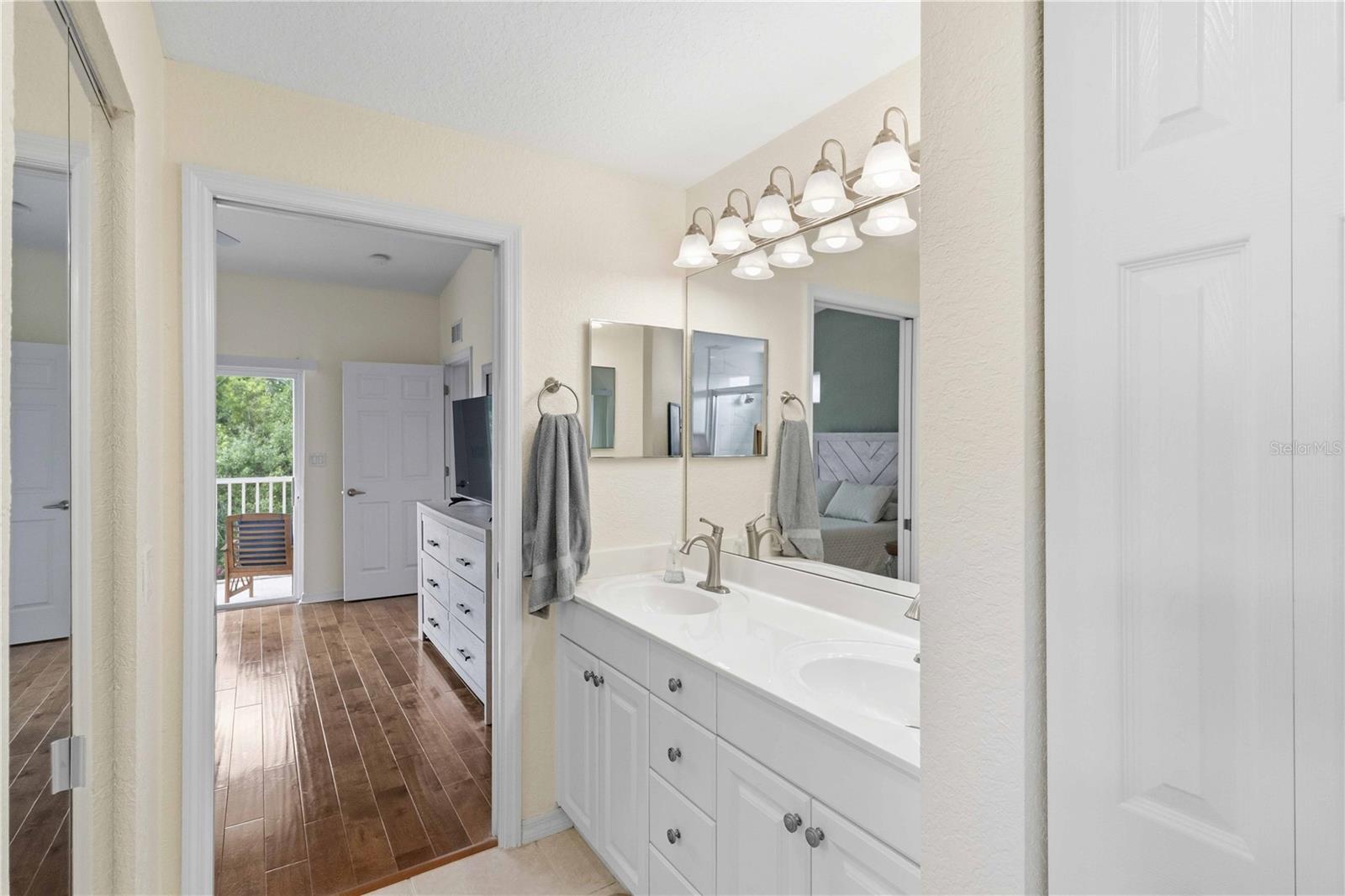 7532 MARSH ORCHID CIR #201 — photo 21