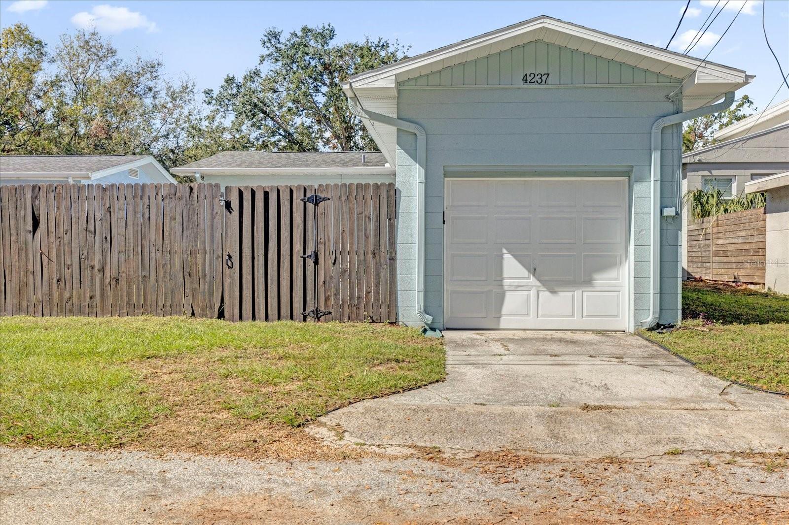 4237 DR MARTIN LUTHER KING JR ST N — photo 19