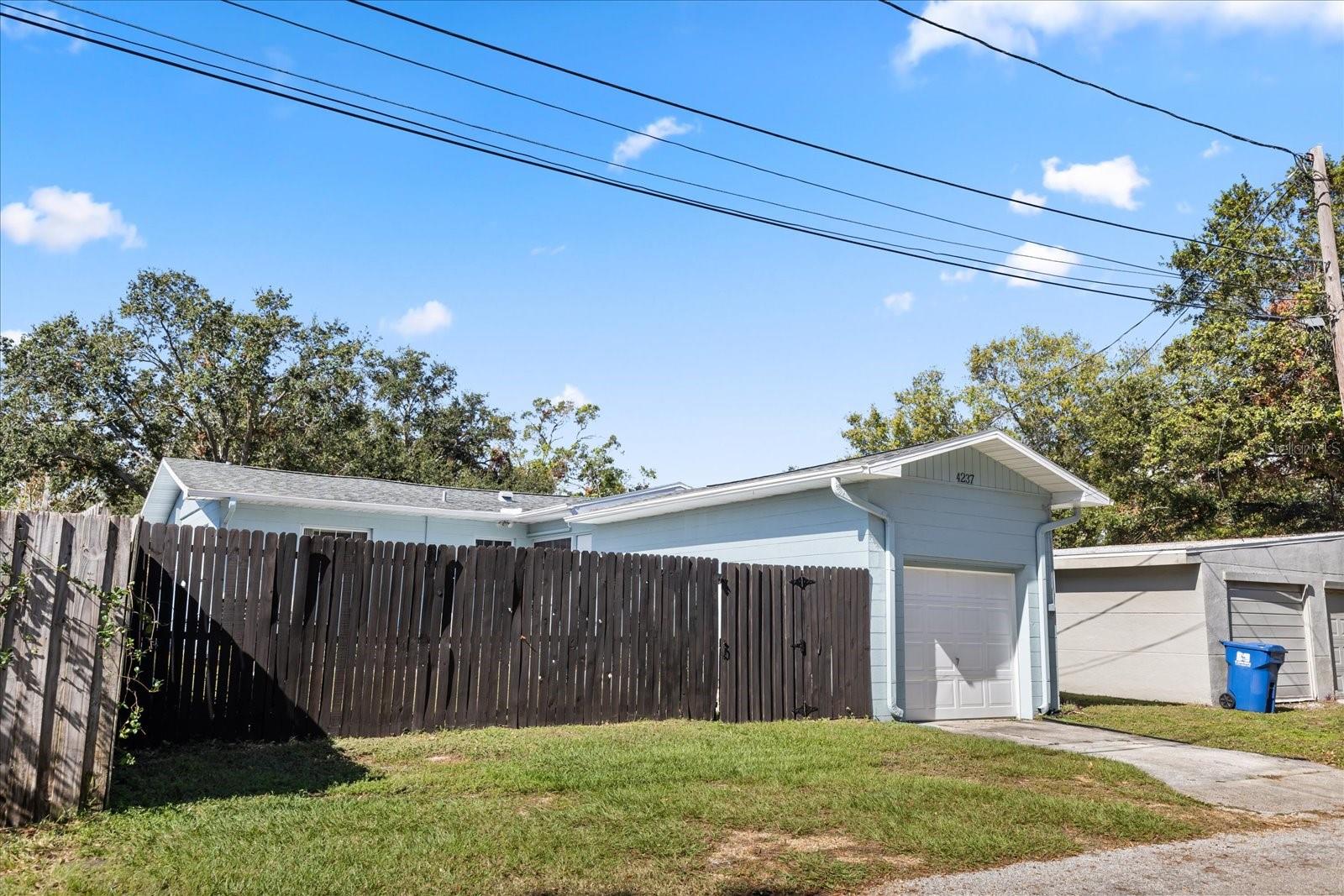 4237 DR MARTIN LUTHER KING JR ST N — photo 20