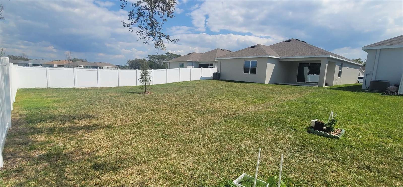 9273 HIGHLAND HILLS DR — photo 12