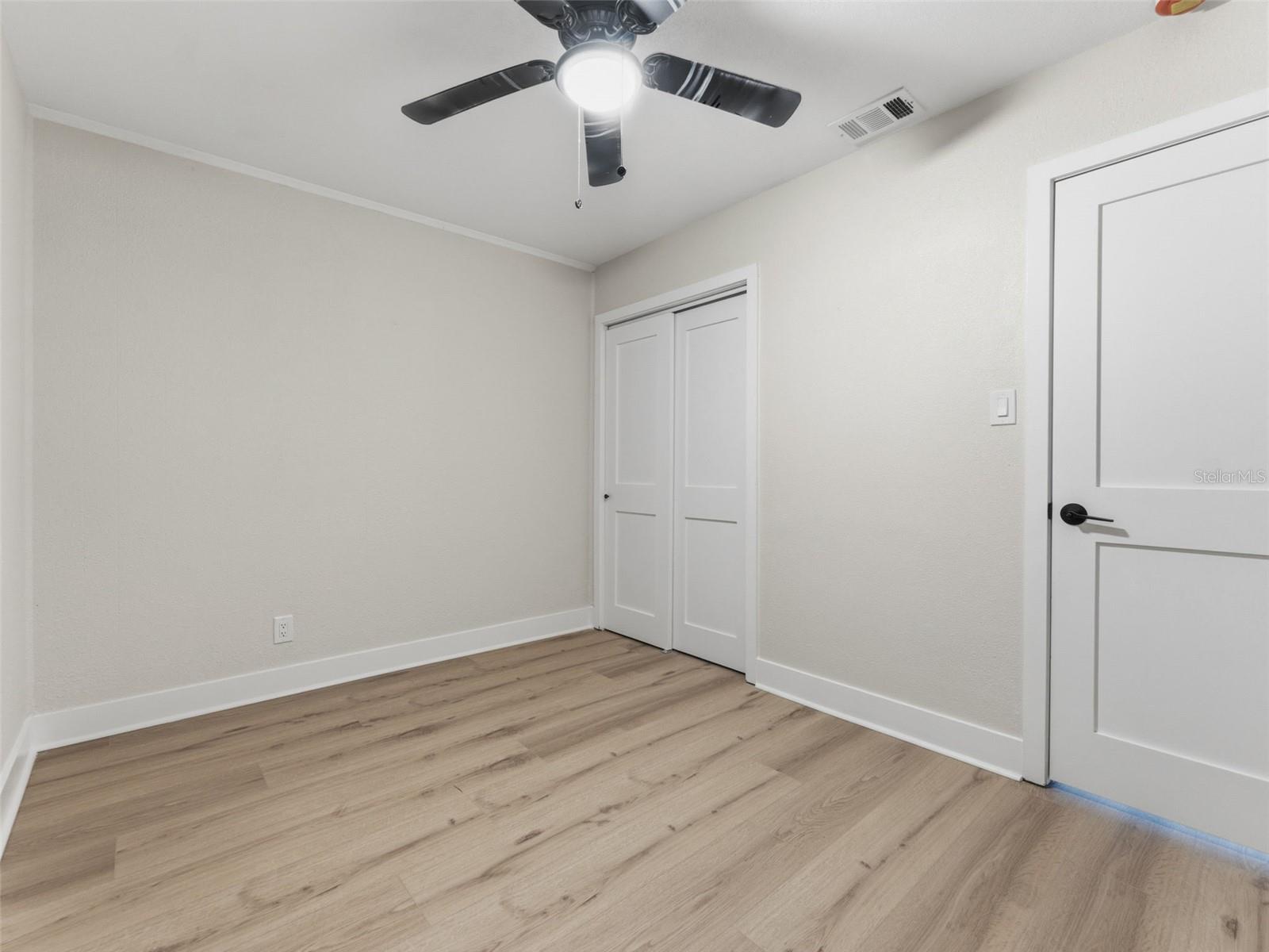 1714 W SAINT ISABEL ST — photo 23