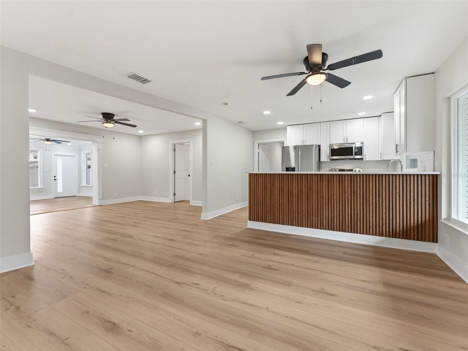 1714 W SAINT ISABEL ST — photo 10