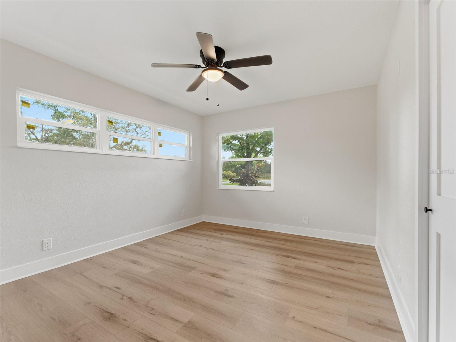 1714 W SAINT ISABEL ST — photo 20