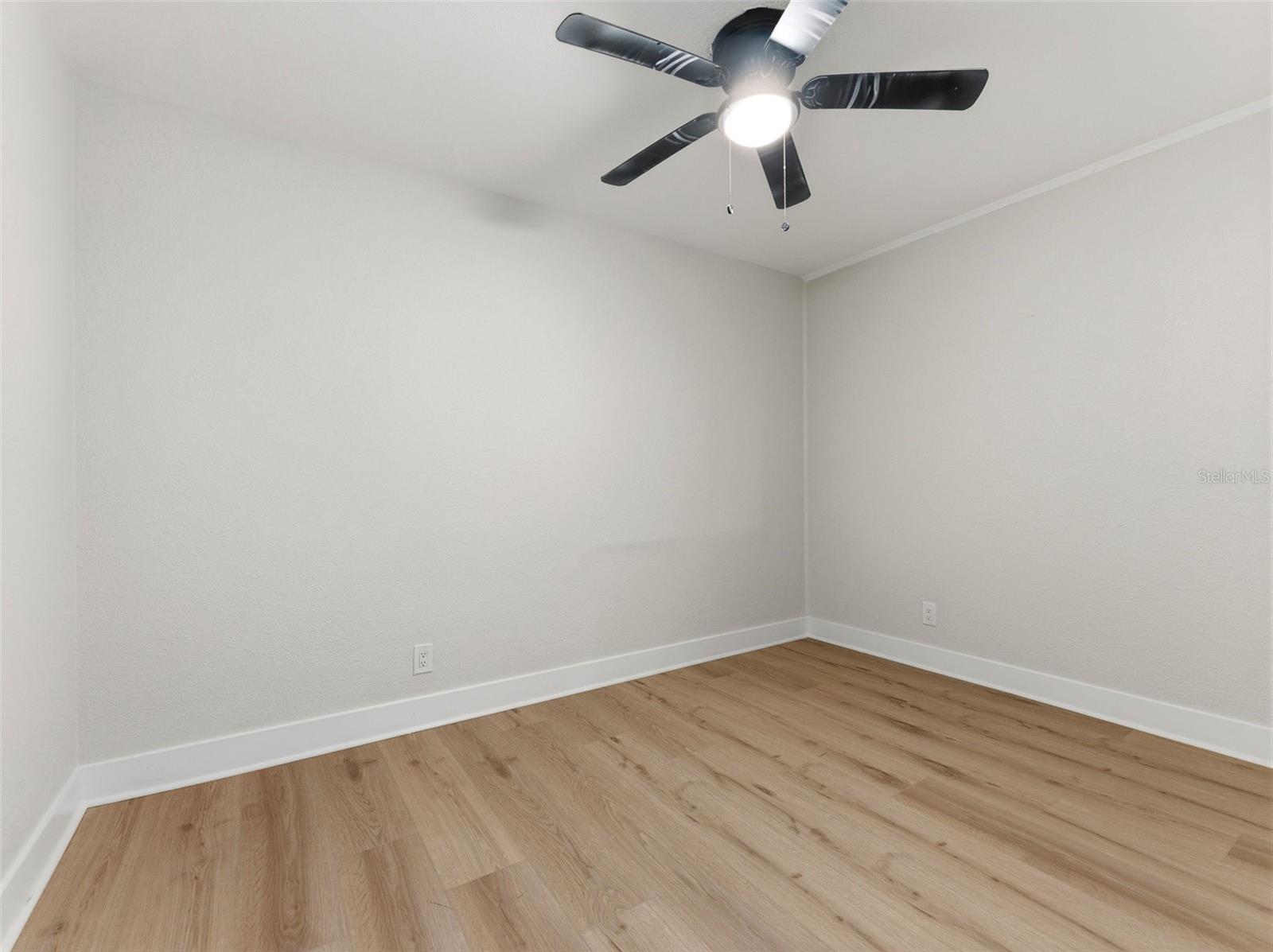 1714 W SAINT ISABEL ST — photo 22