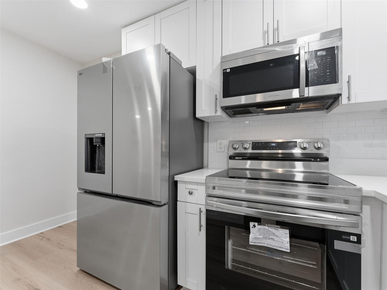 1714 W SAINT ISABEL ST — photo 12