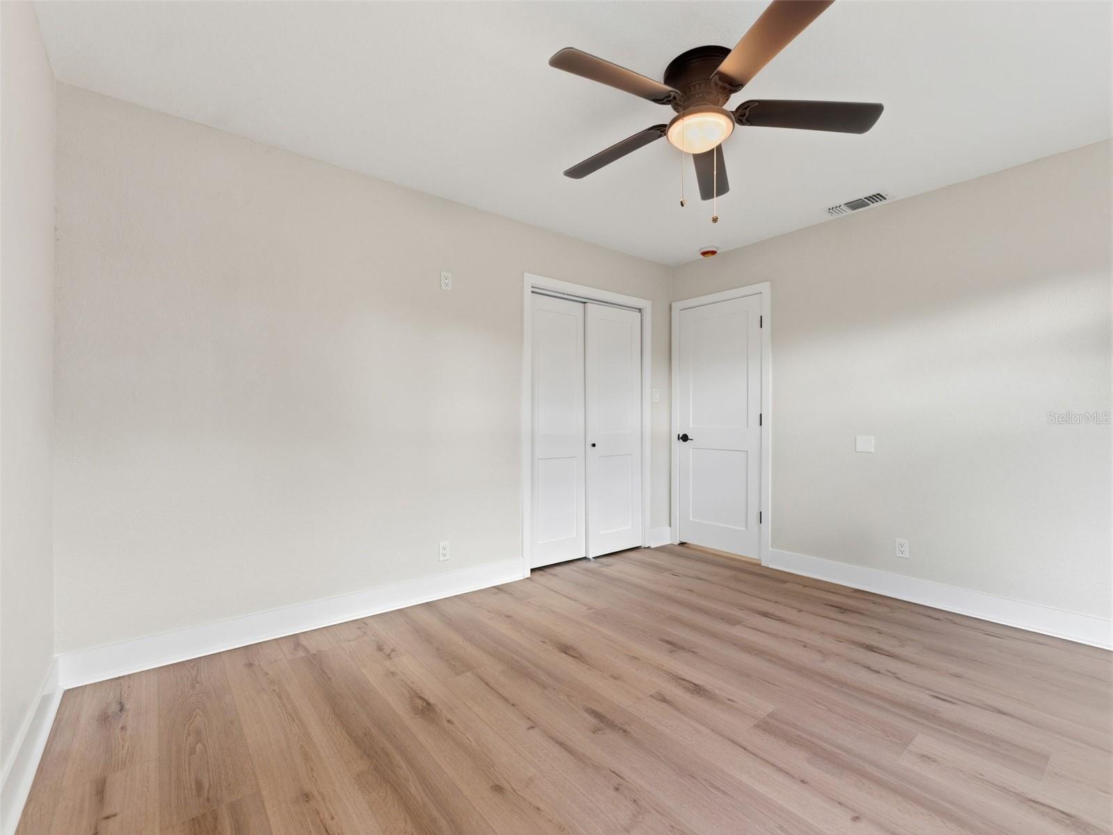 1714 W SAINT ISABEL ST — photo 21