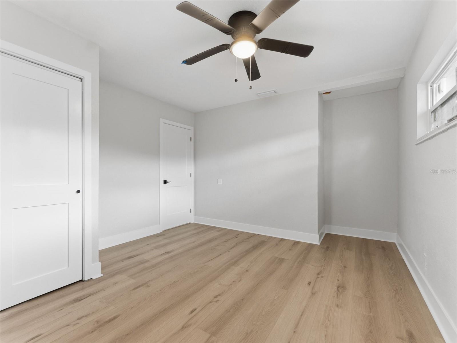 1714 W SAINT ISABEL ST — photo 24