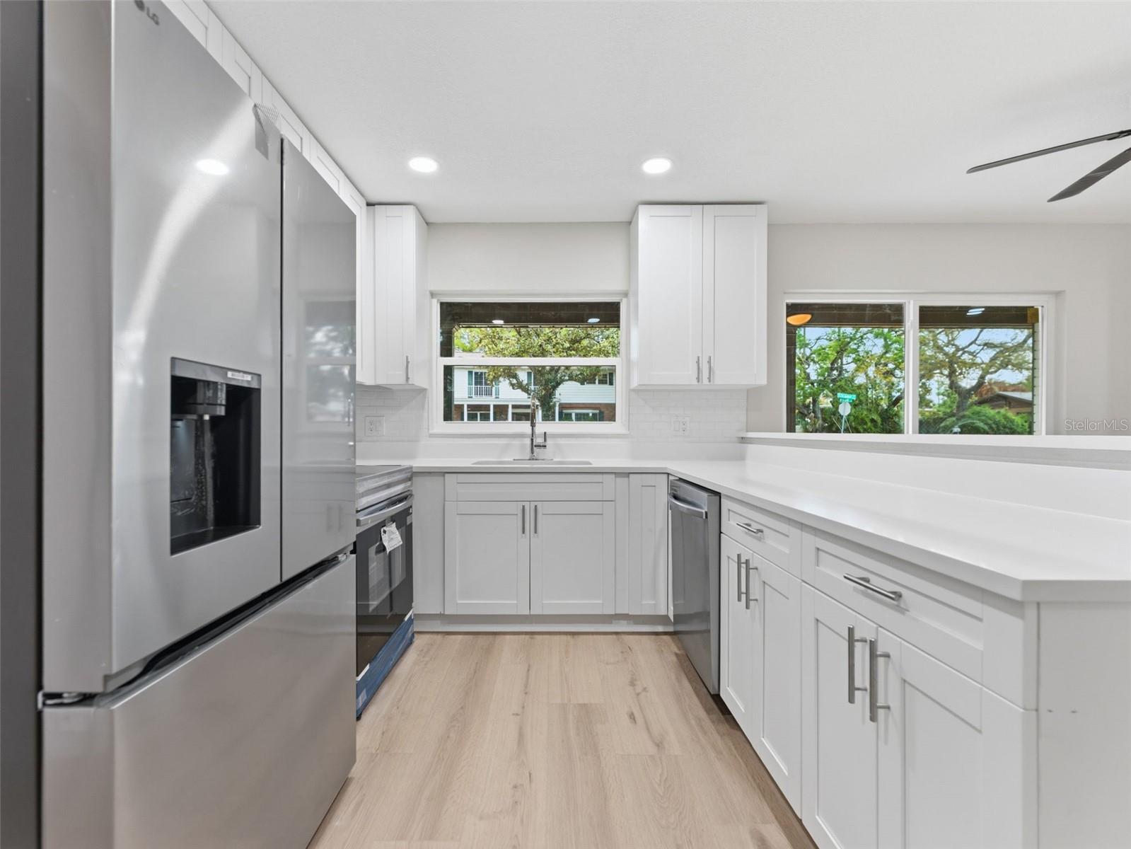 1714 W SAINT ISABEL ST — photo 11