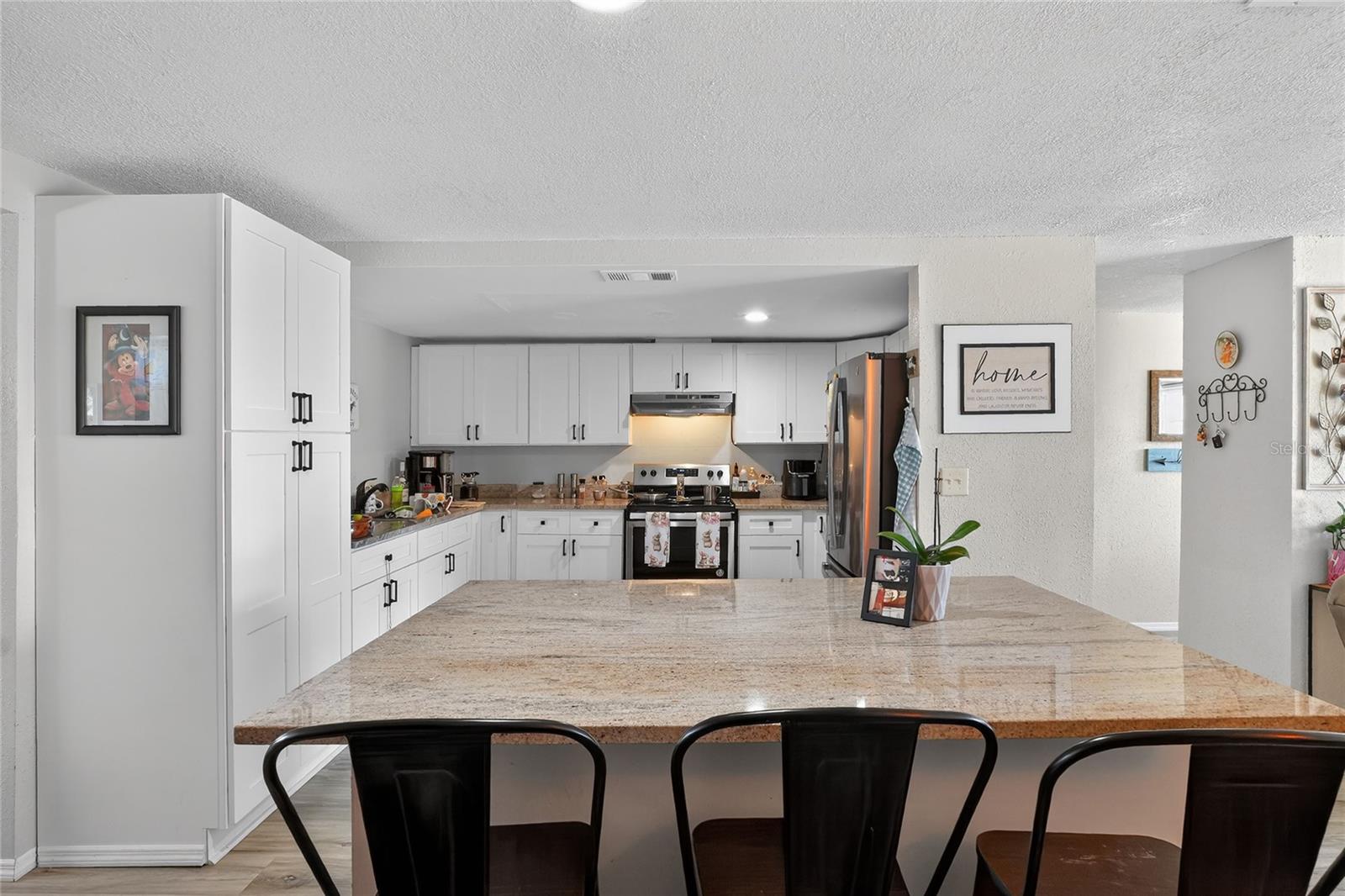 6108 FAIRWAY BLVD — photo 11