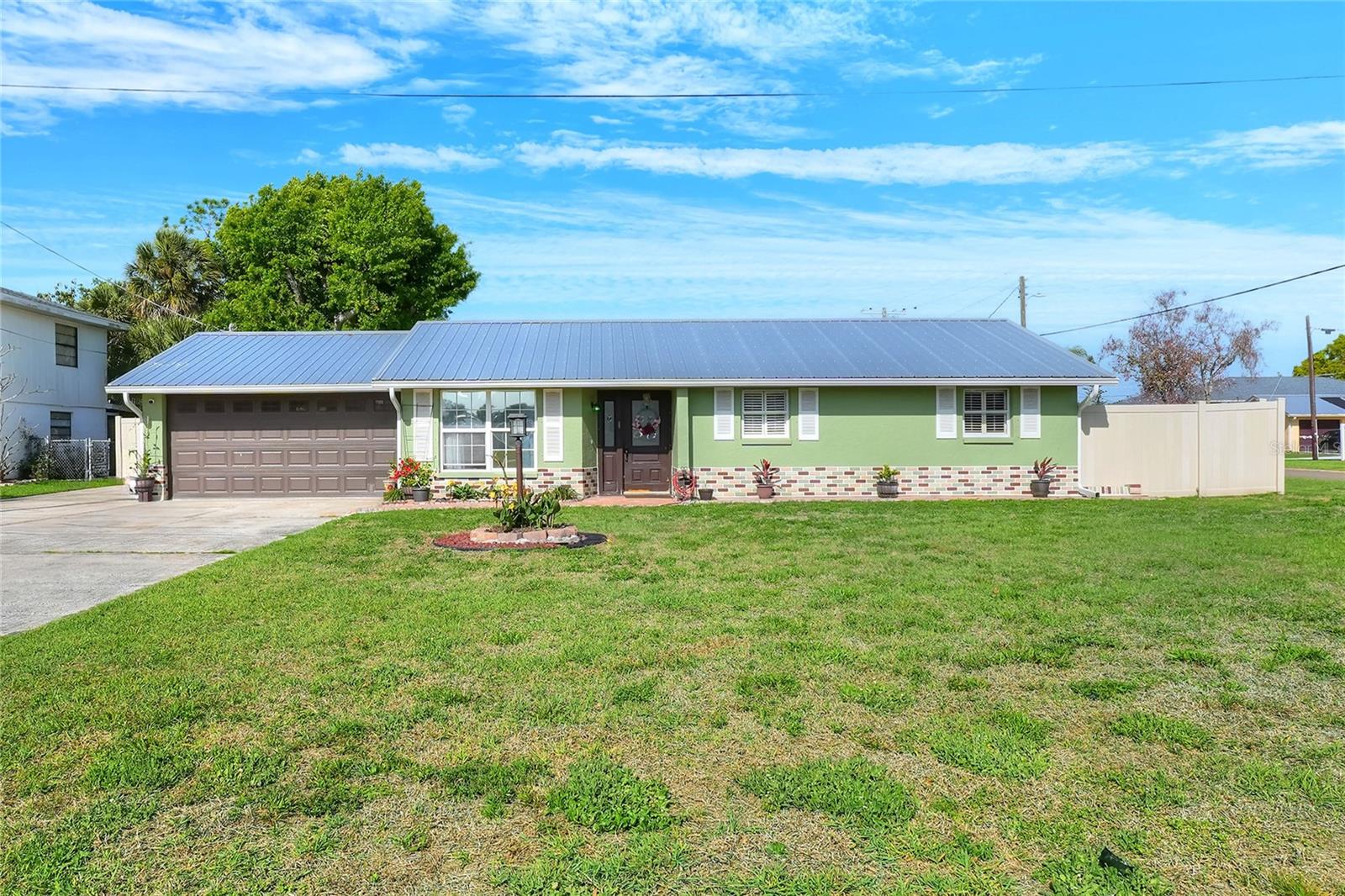 6108 FAIRWAY BLVD — photo 3