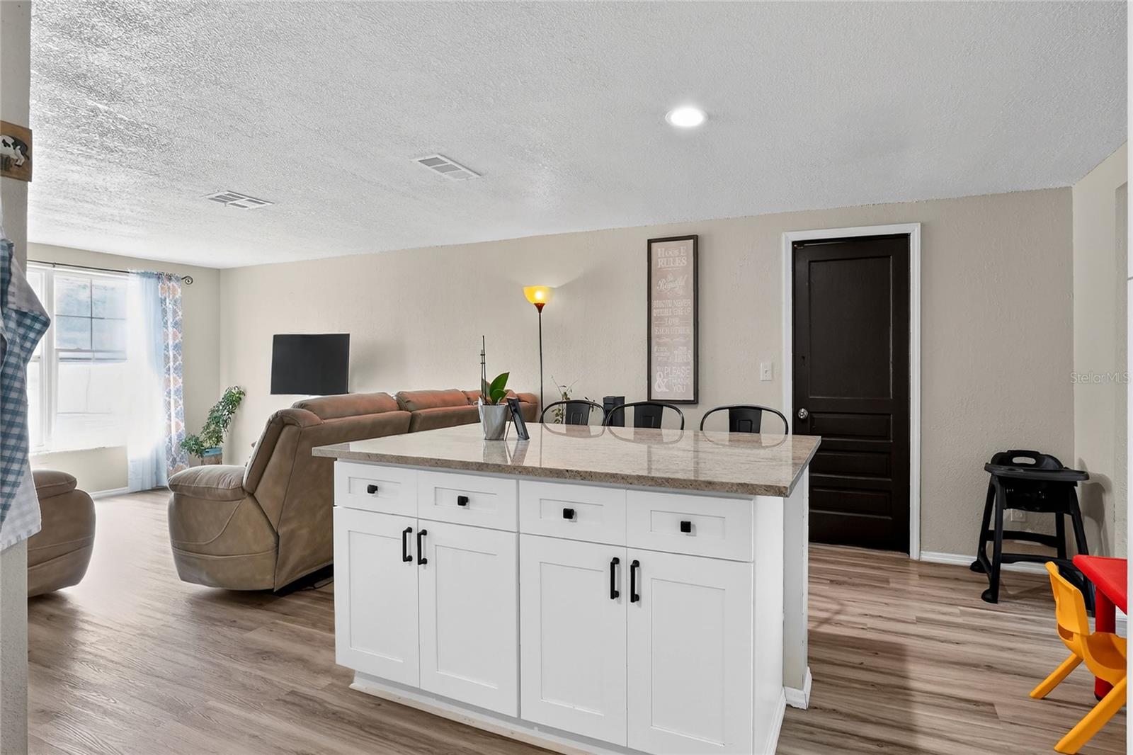 6108 FAIRWAY BLVD — photo 15