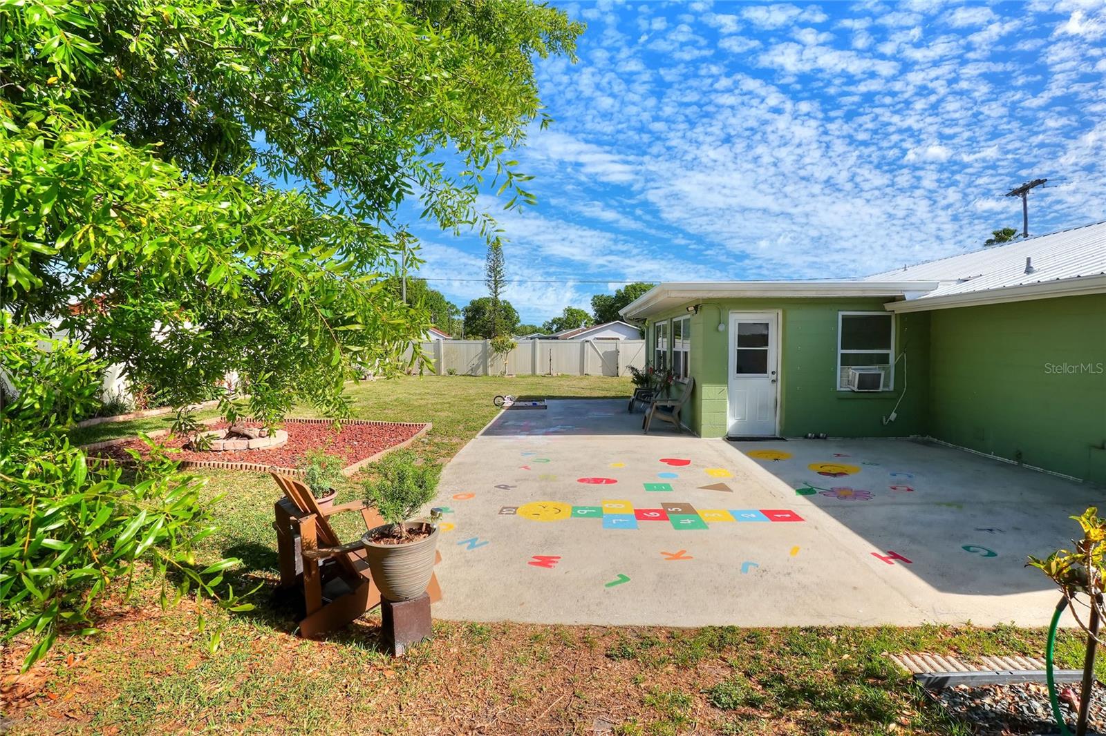 6108 FAIRWAY BLVD — photo 45