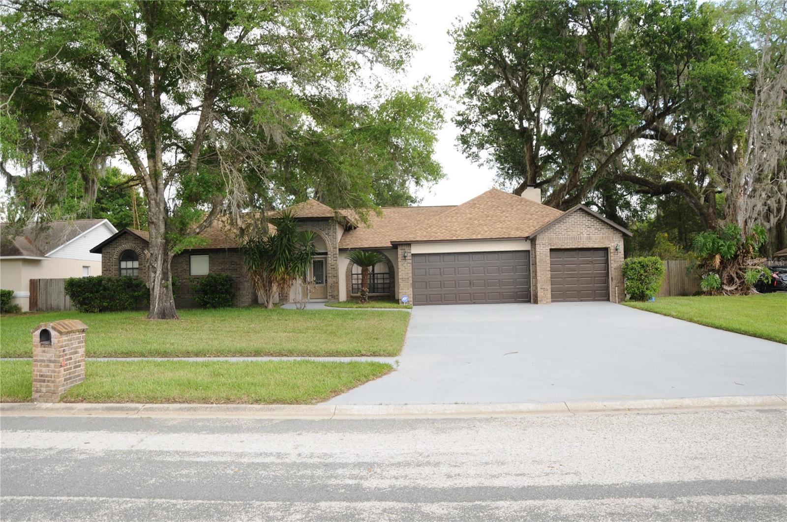 2106 WHITLOCK PL — photo 2