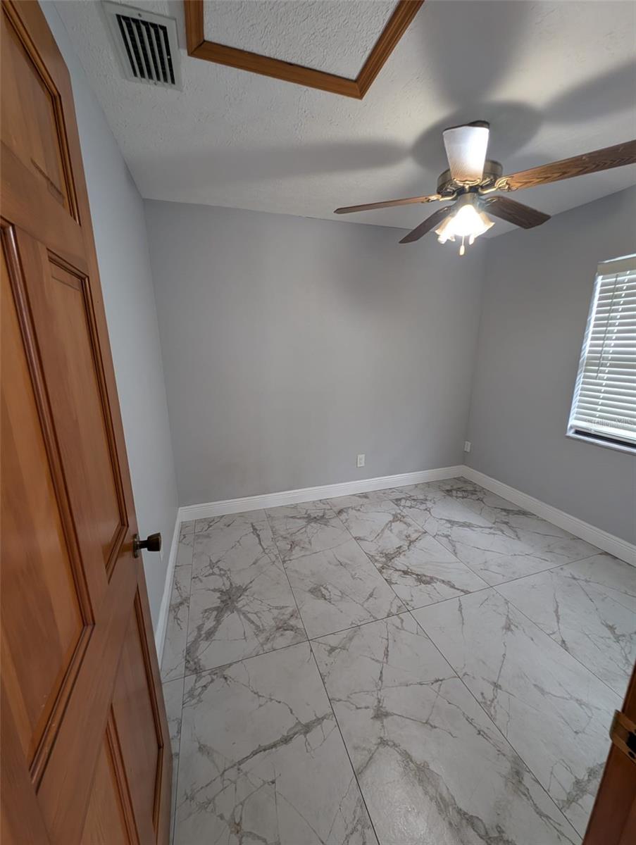 2106 WHITLOCK PL — photo 35
