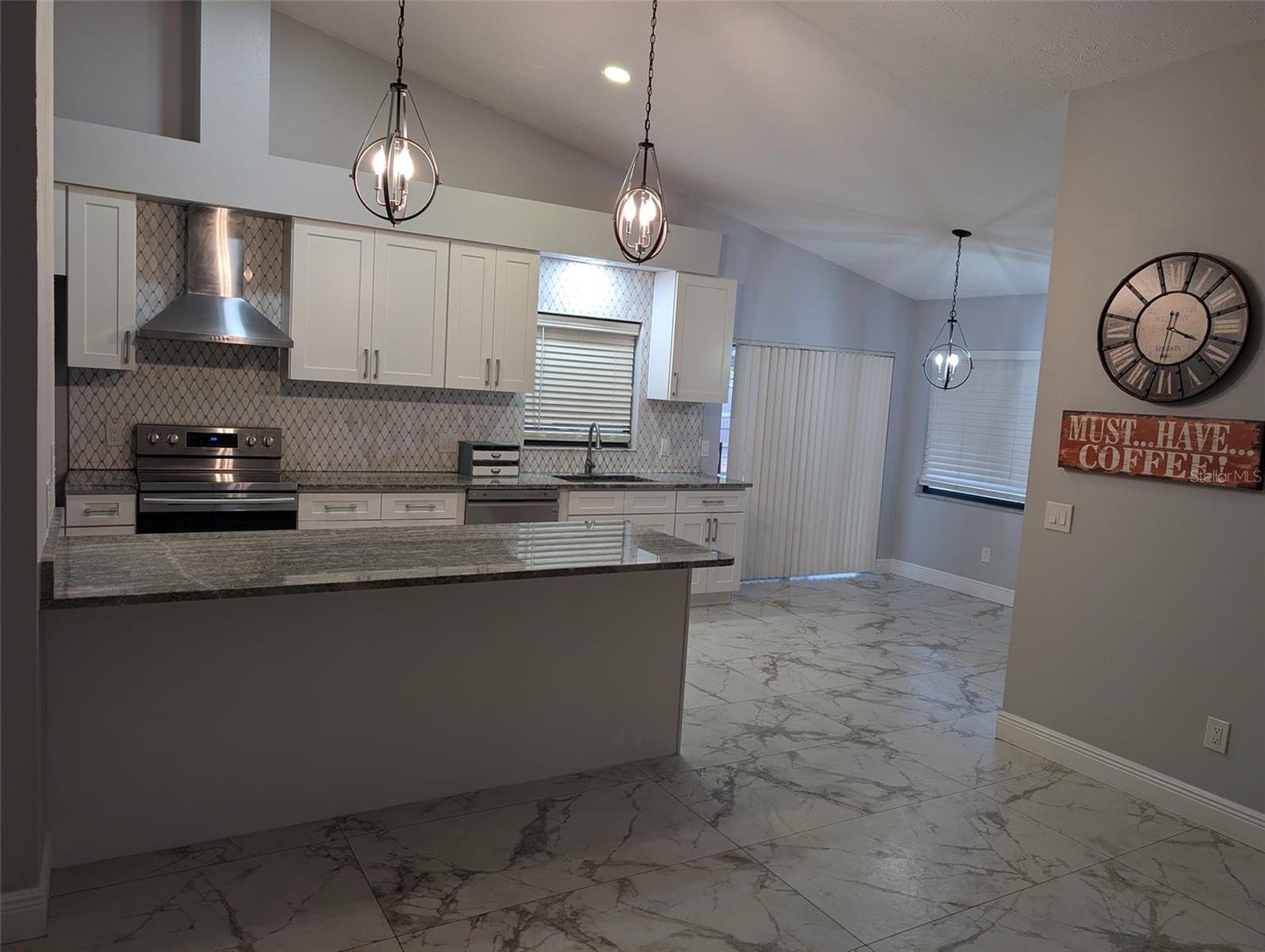 2106 WHITLOCK PL — photo 8