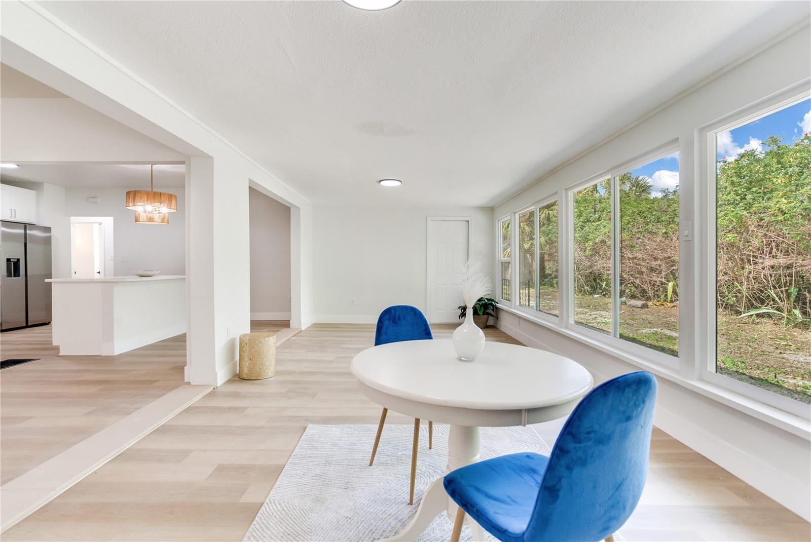 2753 VALENCIA DR — photo 19