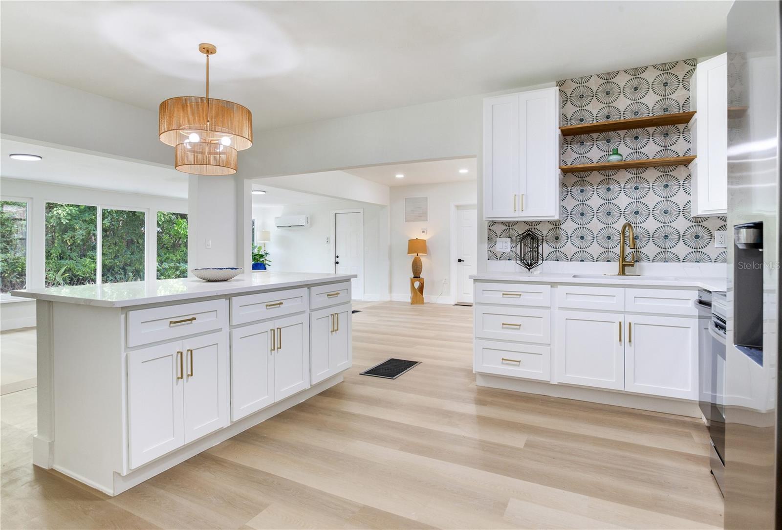 2753 VALENCIA DR — photo 27