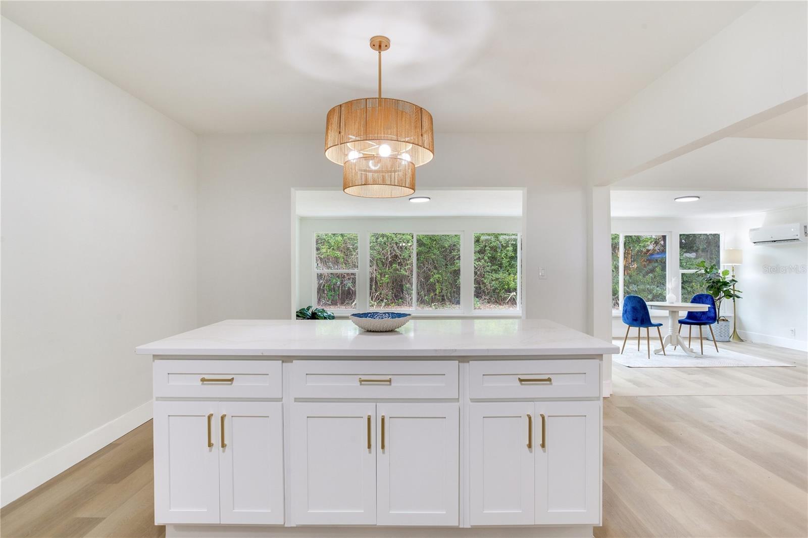 2753 VALENCIA DR — photo 30