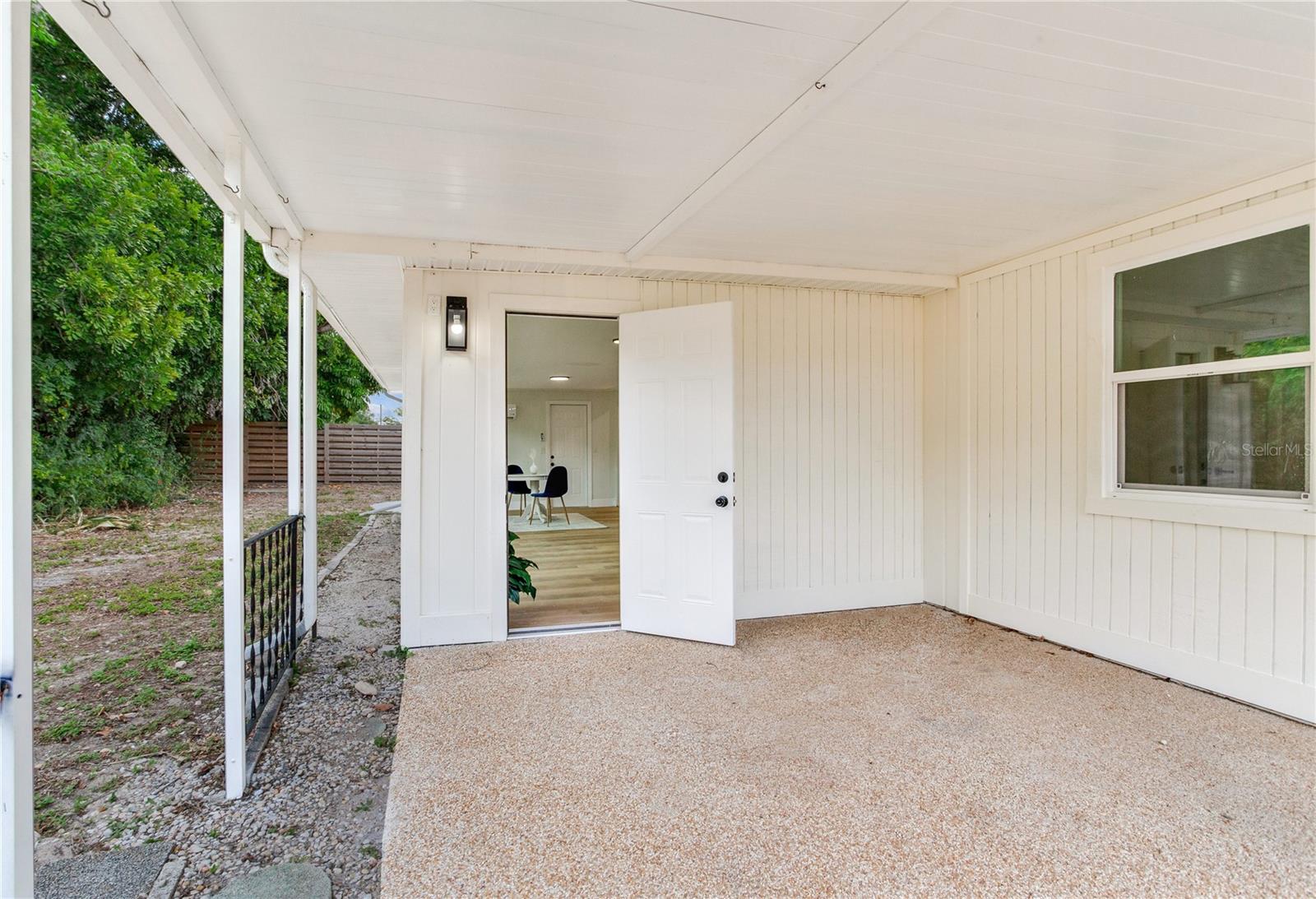 2753 VALENCIA DR — photo 40