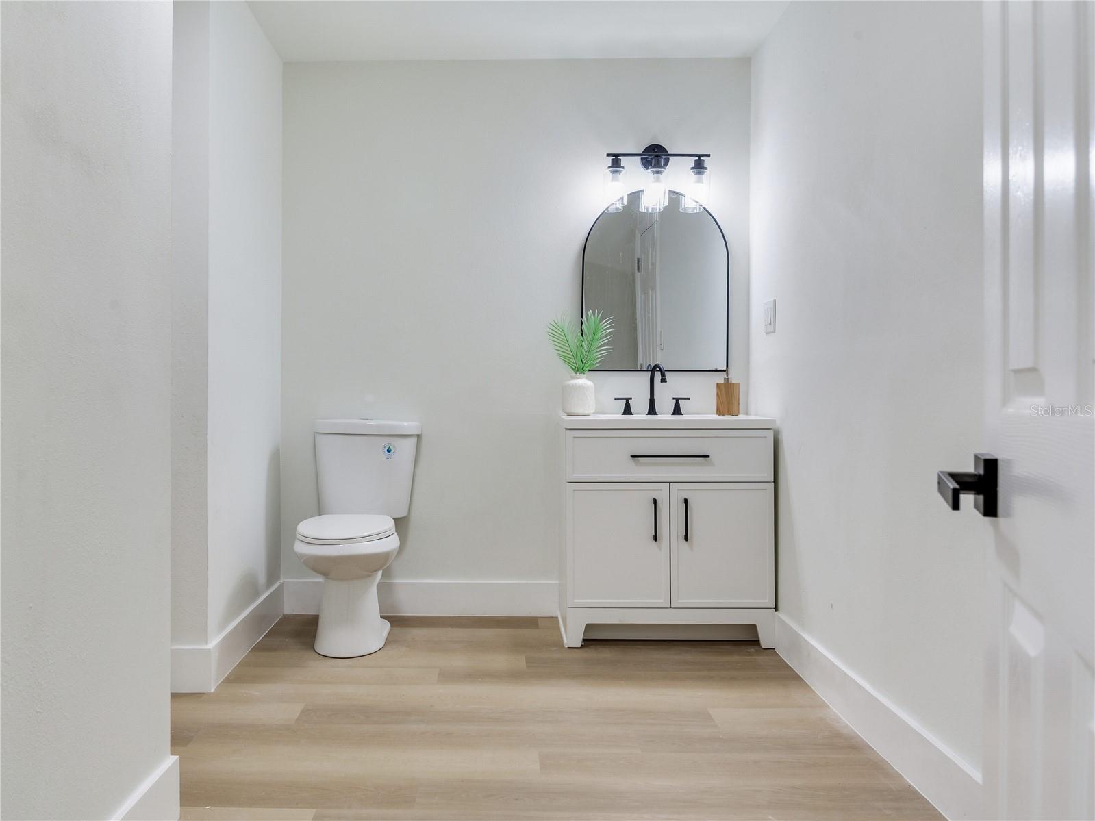 2753 VALENCIA DR — photo 13