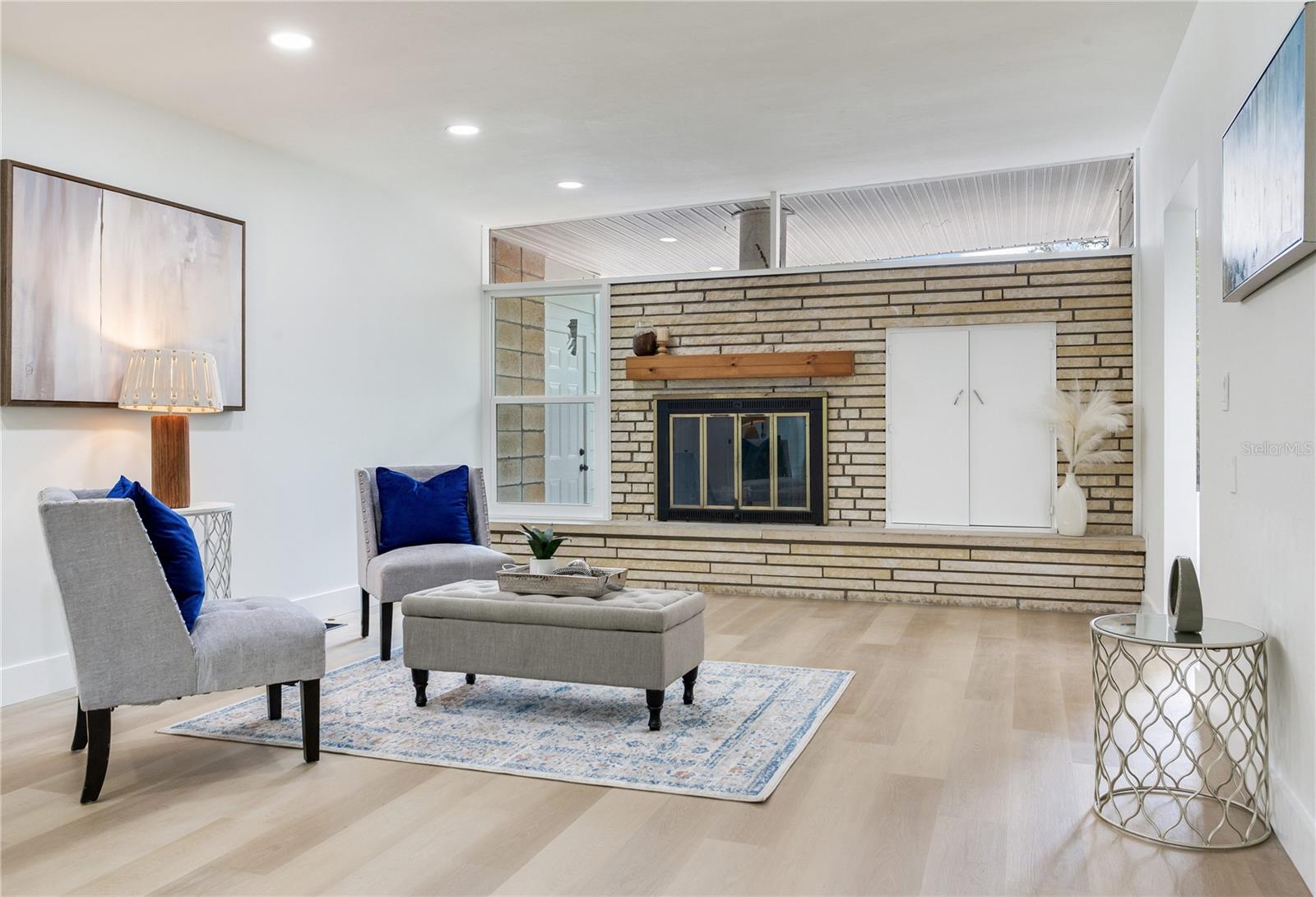 2753 VALENCIA DR — photo 10