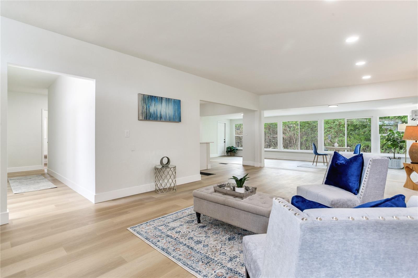 2753 VALENCIA DR — photo 8