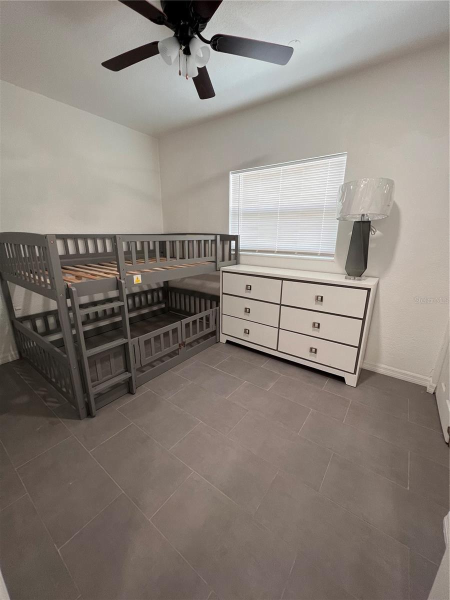 612 S LINCOLN AVE — photo 17