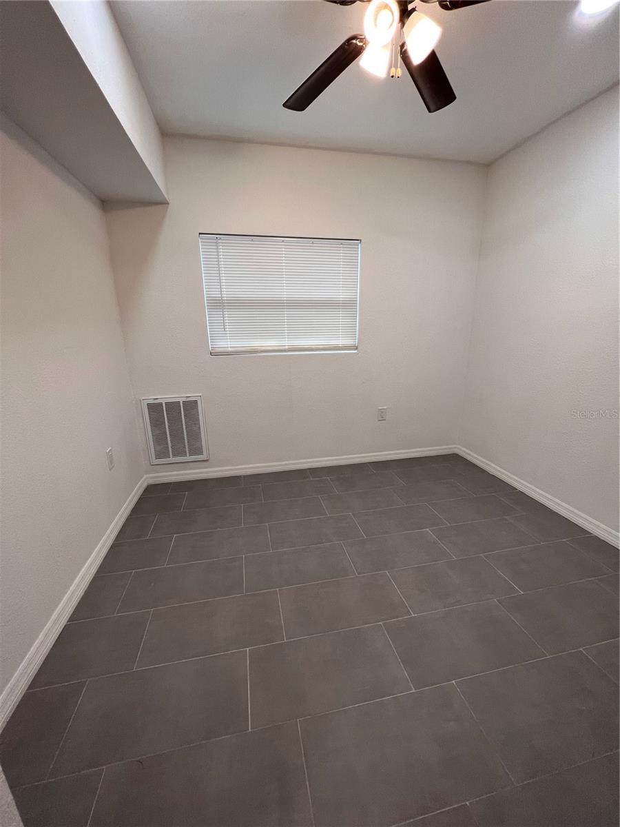 612 S LINCOLN AVE — photo 18