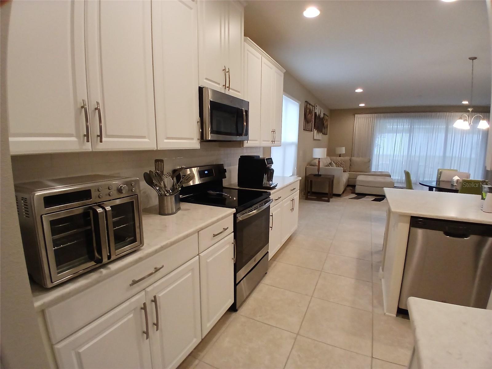 29900 WALSH OAK DR — photo 15