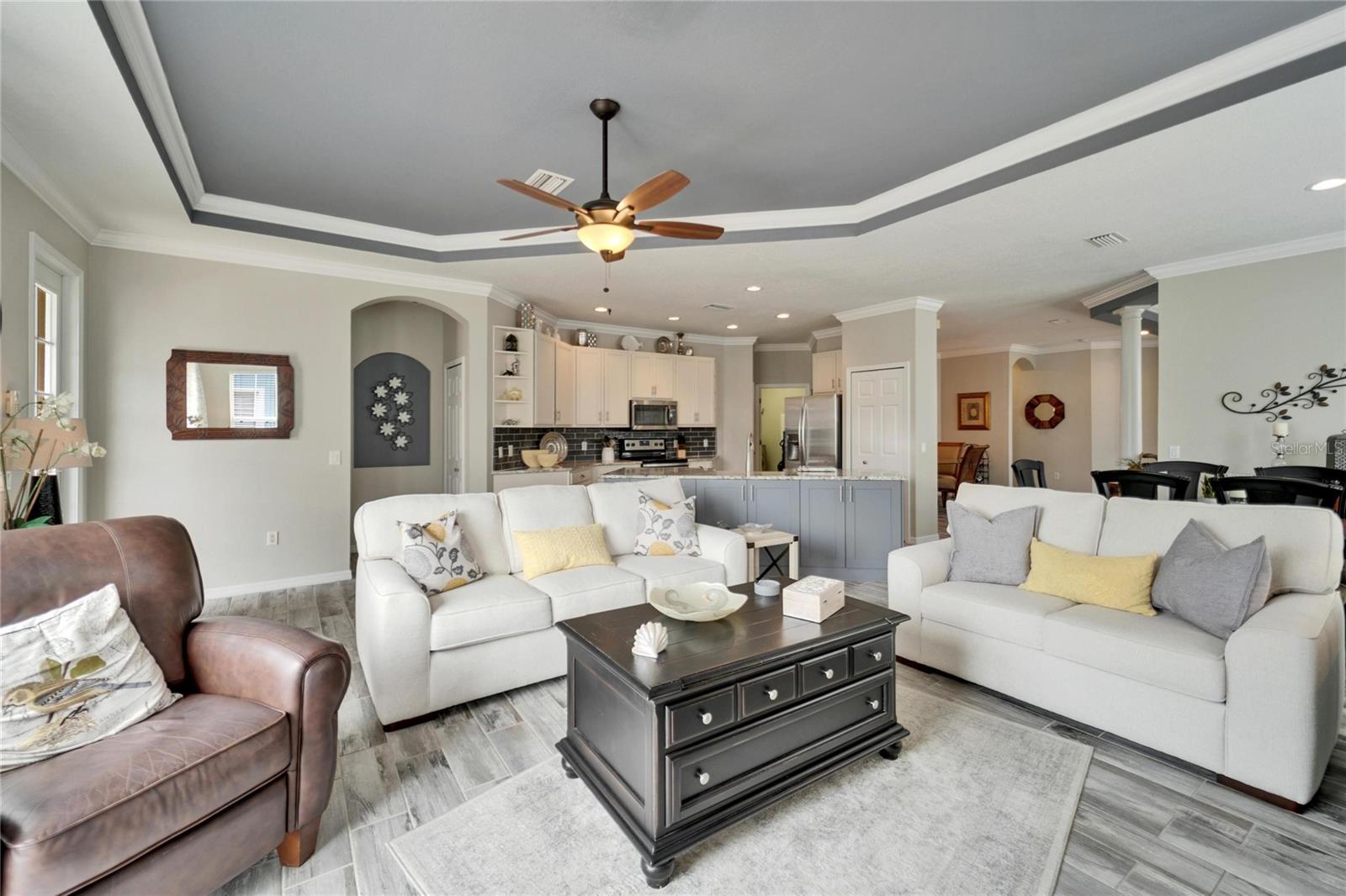 221 SELA COVE CIR — photo 17