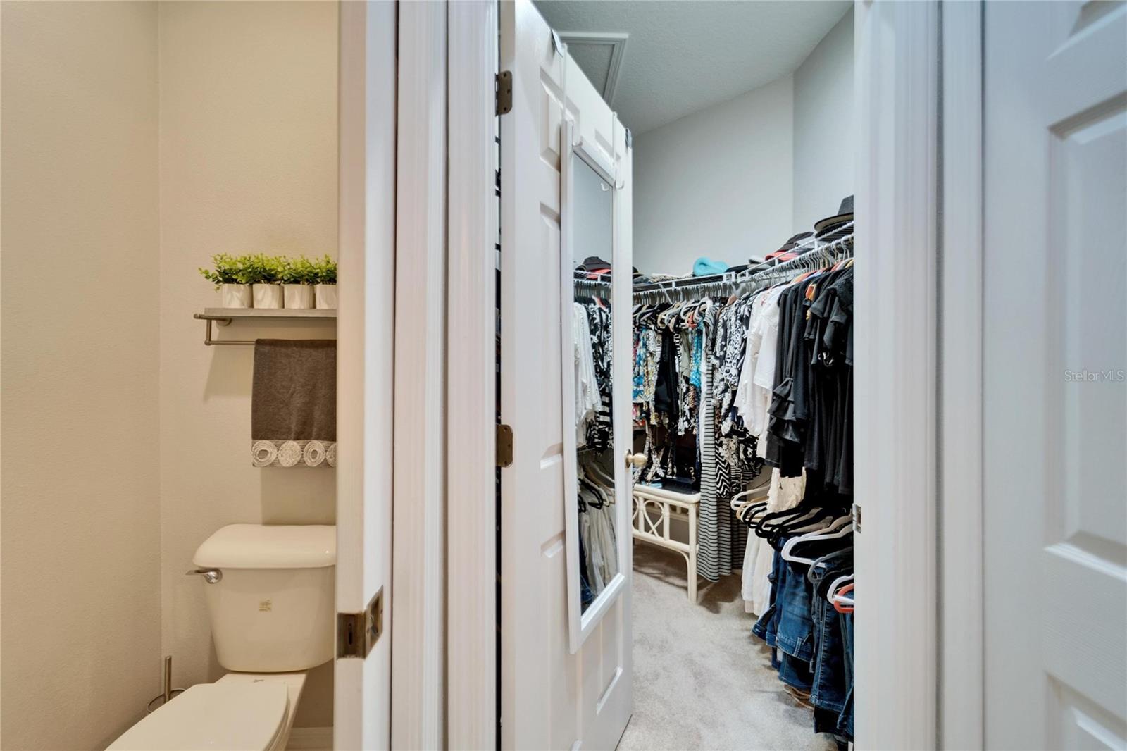 221 SELA COVE CIR — photo 31