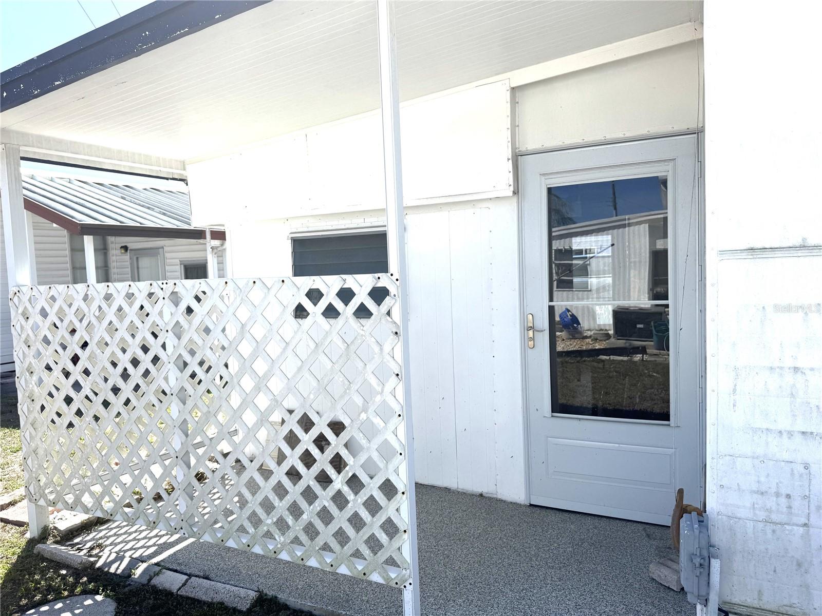 254 SOUTHWINDS DR — photo 3