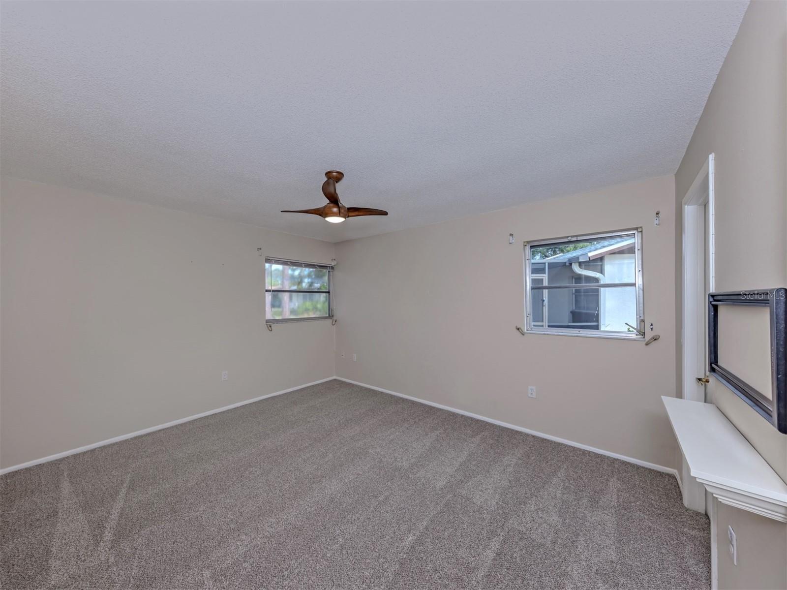 6108 GREEN VIEW DR #143 — photo 22