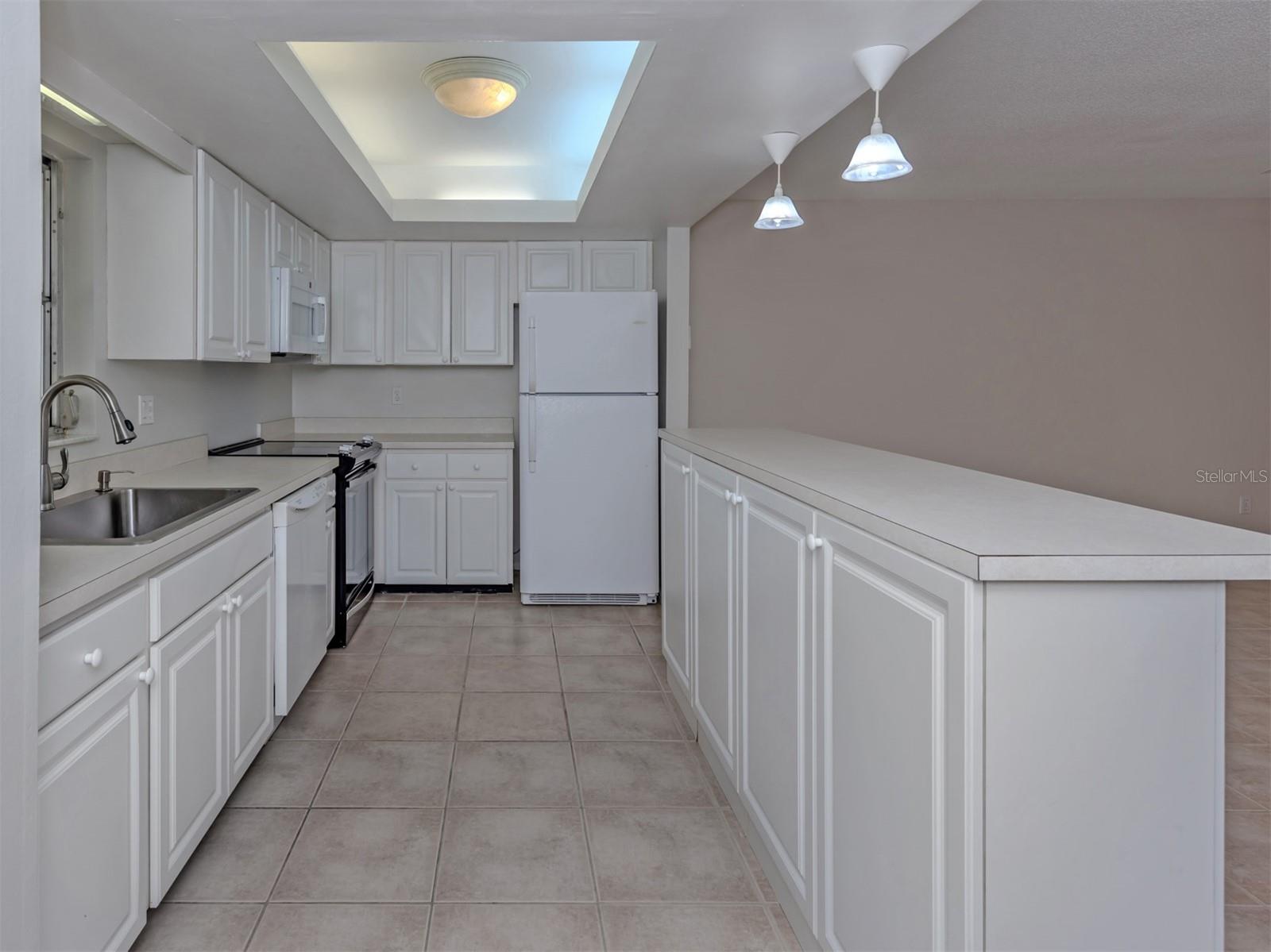 6108 GREEN VIEW DR #143 — photo 18