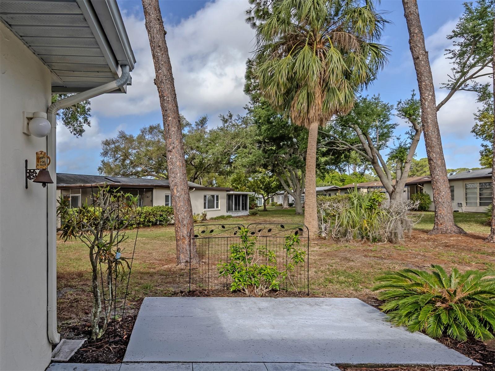 6108 GREEN VIEW DR #143 — photo 5