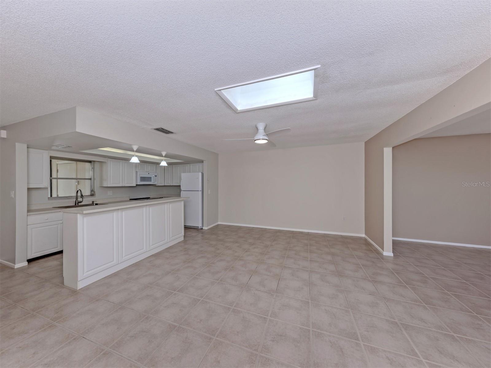6108 GREEN VIEW DR #143 — photo 13