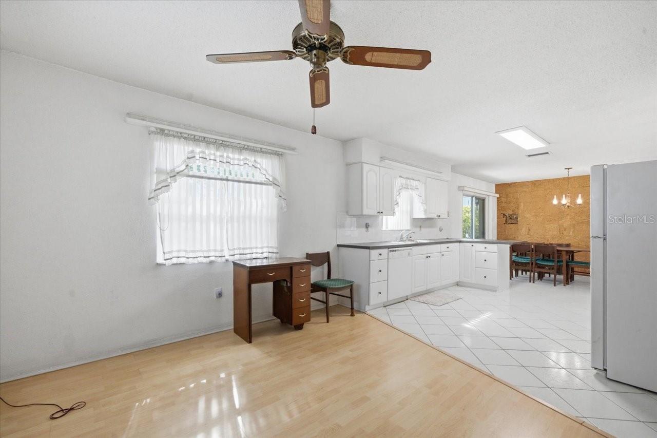 140 PATLIN CIR E — photo 16