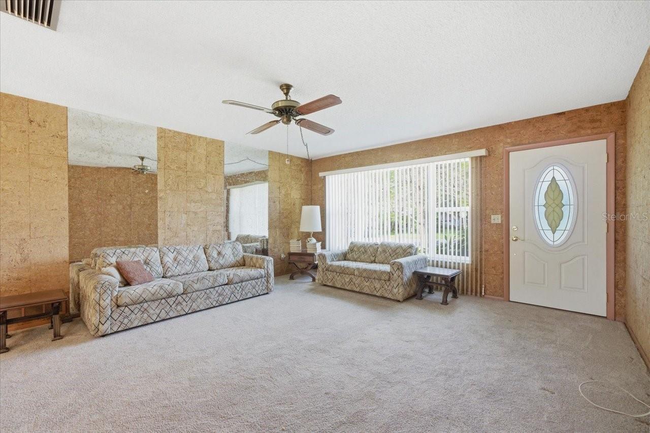 140 PATLIN CIR E — photo 6
