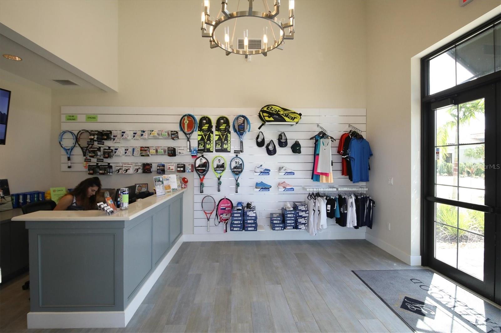 17704 GAWTHROP DR #102 — photo 37