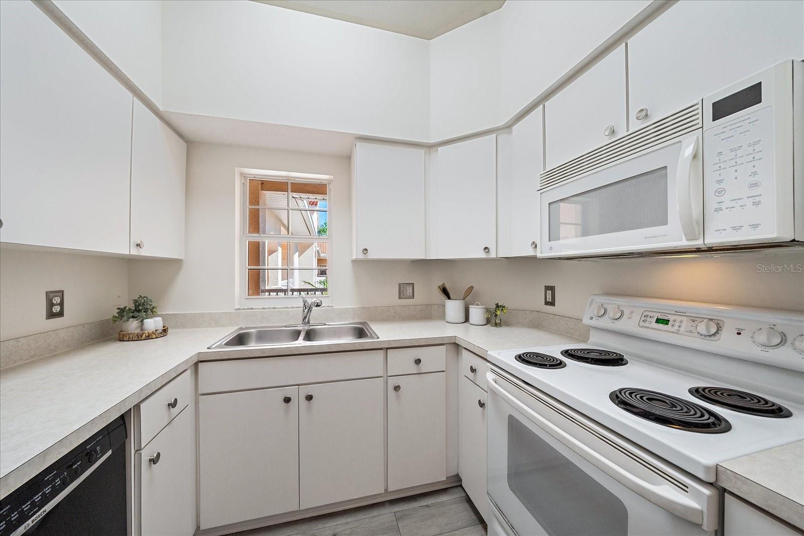 4256 CENTRAL SARASOTA PKWY #321 — photo 19