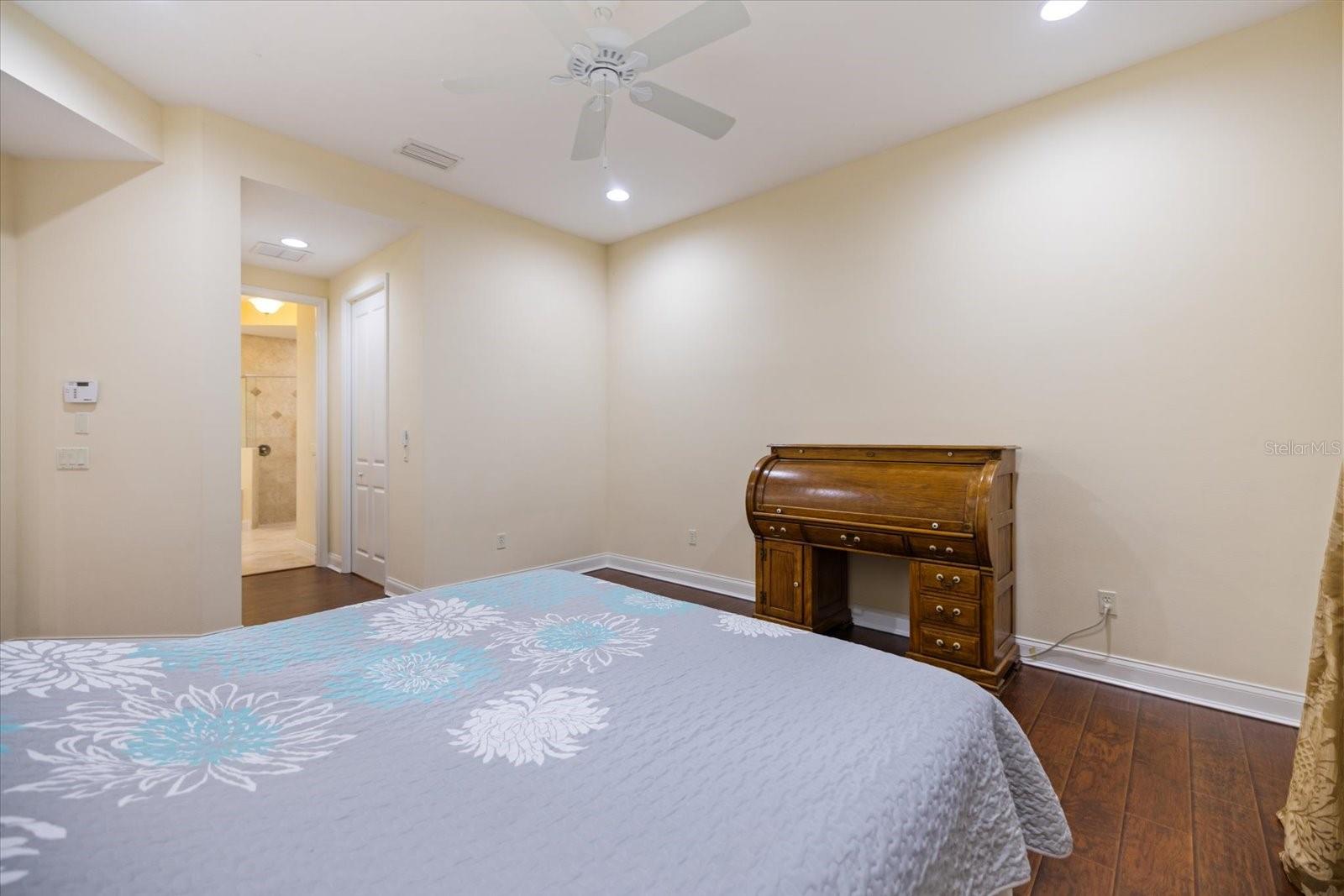6120 E 27 ST E — photo 31
