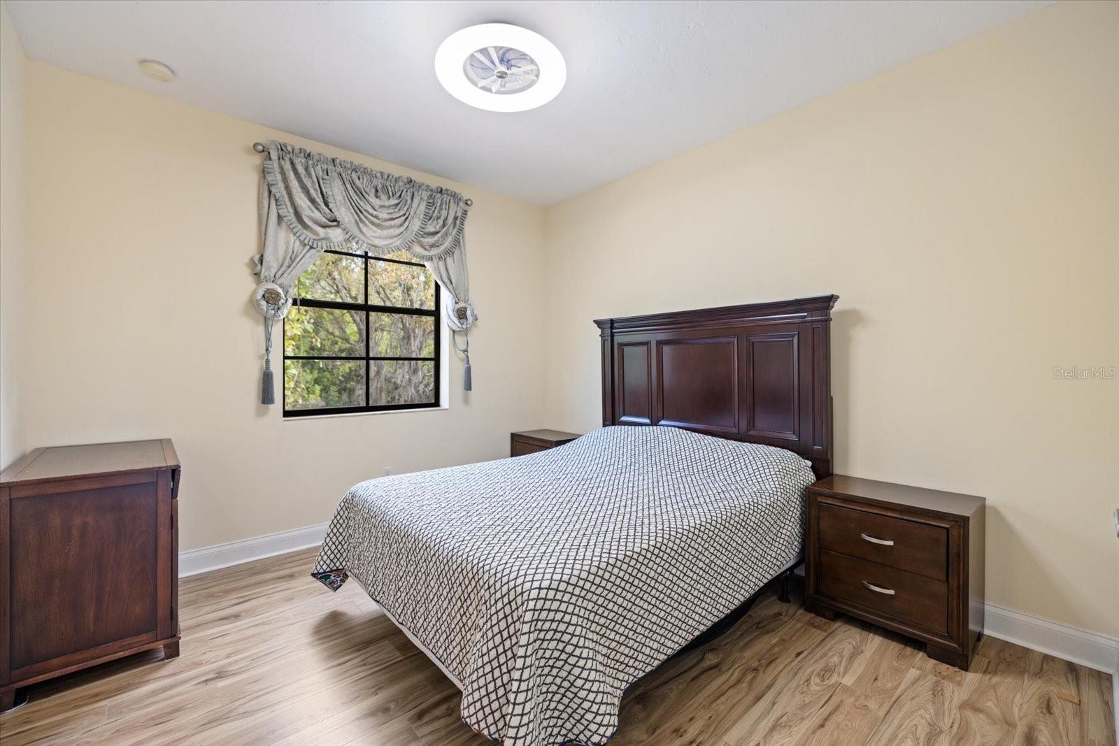 6120 E 27 ST E — photo 22