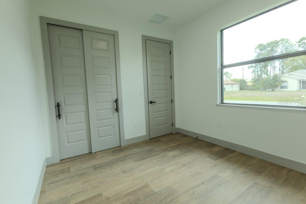 5438 SYLVANIA AVE — photo 15