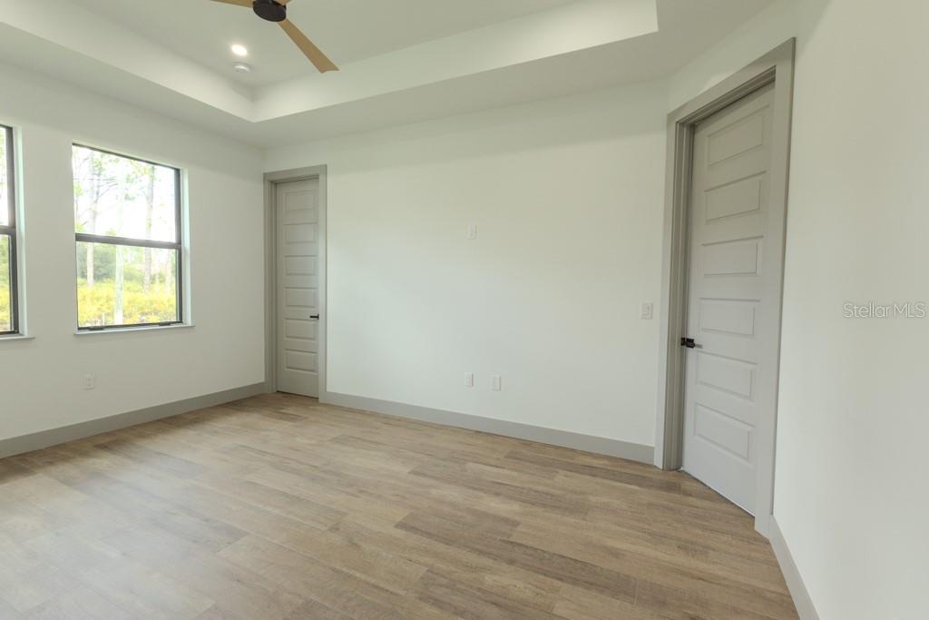 5438 SYLVANIA AVE — photo 10
