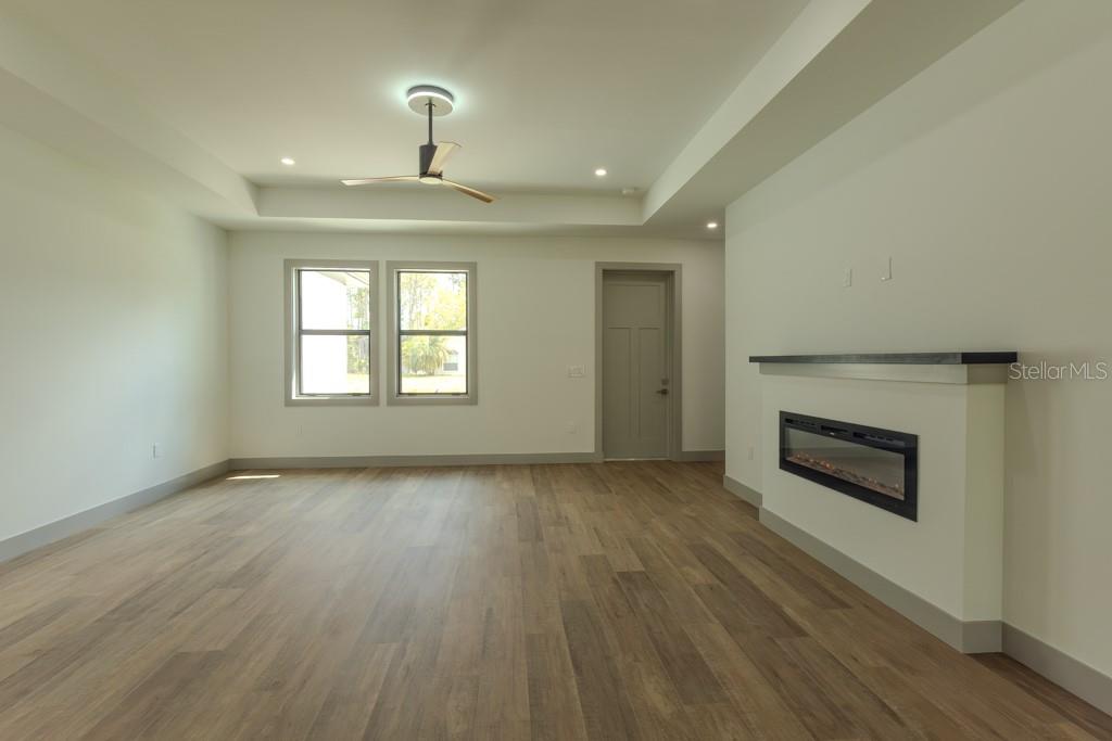 5438 SYLVANIA AVE — photo 7